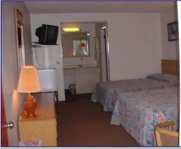 Port Lodge Motel Pulaski Phòng bức ảnh